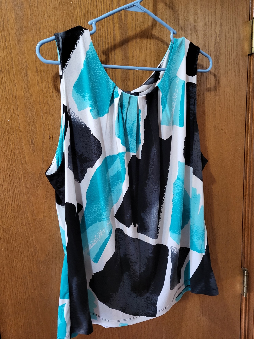 Sleeveless Abstract Print Tank Top in Teal, Black & White